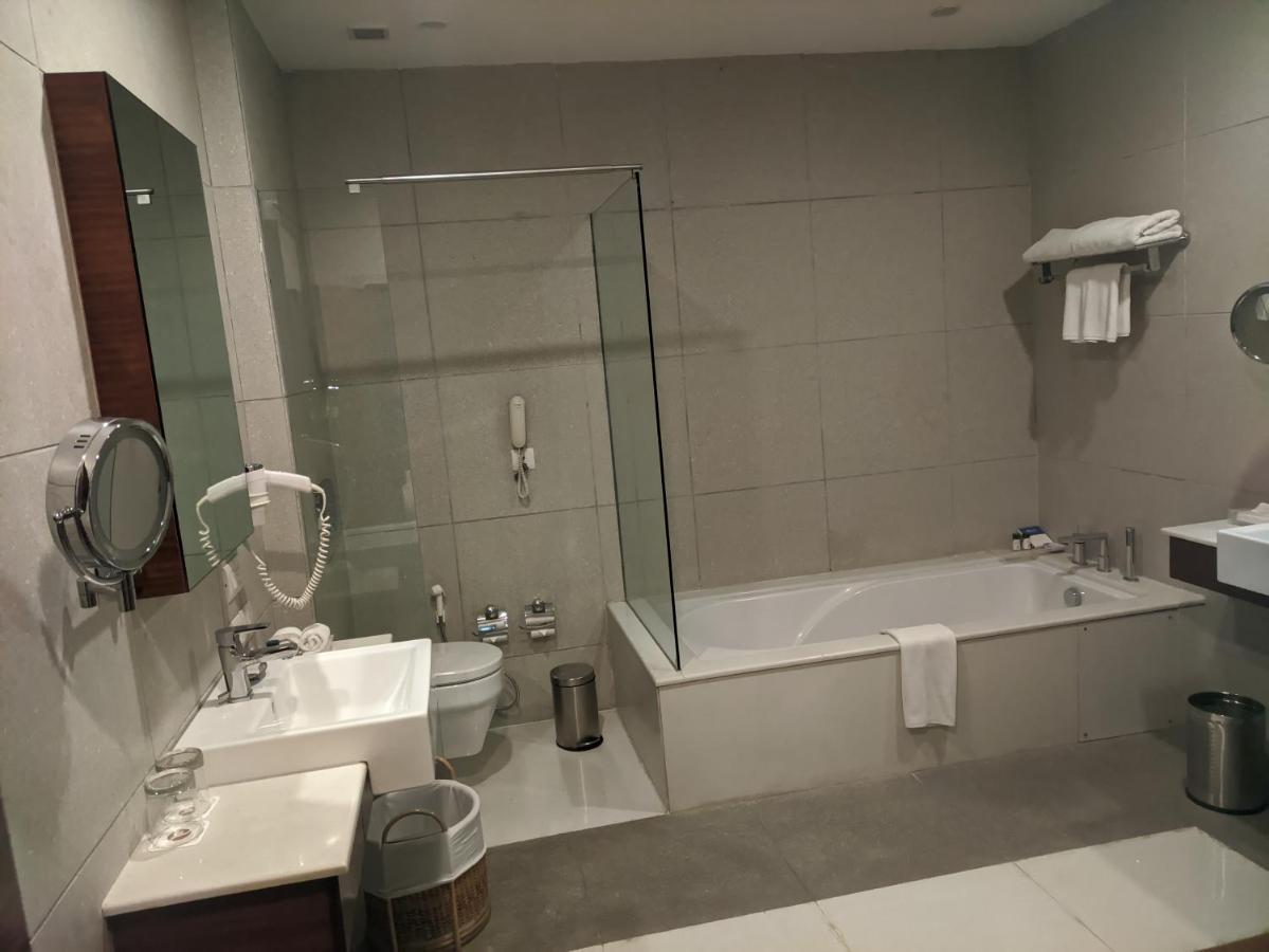Fortune Select Global, Gurugram - Member Itc Hotels' Group Gurgaon Exterior foto