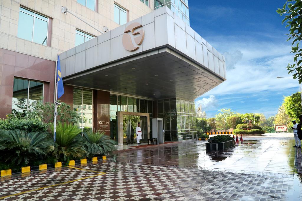 Fortune Select Global, Gurugram - Member Itc Hotels' Group Gurgaon Exterior foto